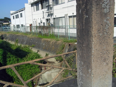 摜00