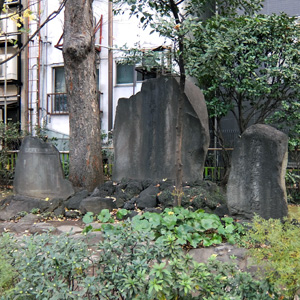 摜04